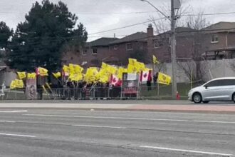 कनाडा में खालिस्तानियों ने पैसे देकर जुटाई मंदिर के बाहर भीड़