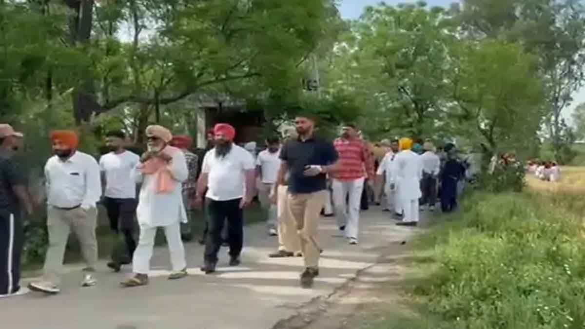 ब्लॉक समिति चुनाव में फायरिंग