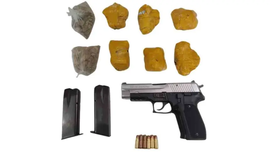 individuals linked to a narcotics and illegal arms trafficking racket arrested