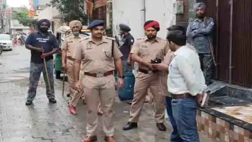 जालंधर में नशा तस्कर के घर पर कार्रवाई