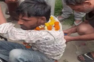 जालंधर में लोगों ने रंगे हाथों पकड़ा चोर