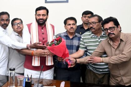 मुख्यमंत्री नायब सिंह सैनी ने धानक समाज के प्रतिनिधिमंडल से की मुलाकात