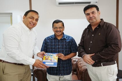 नितिन कोहली और मेयर विनीत धीर ने दिल्ली में अरविंद केजरीवाल से की मुलाकात