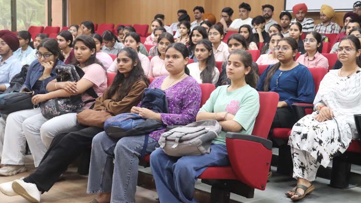 पी.टी.यू में छात्रों को इमोशनल इंटेलिजेंस एवं ए.आई आधारित लीडरशिप पर एक्सपर्ट लेक्चर के ज़रिए सशक्त बनाने का प्रयास