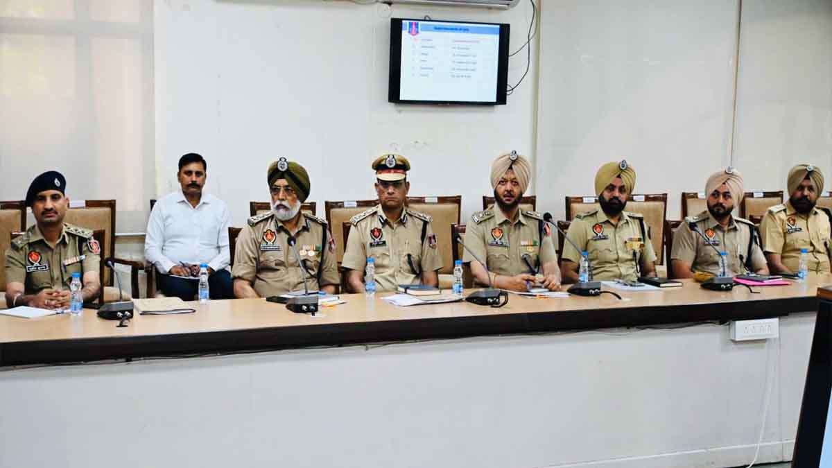 डॉ. रवजोत सिंह ने होशियारपुर में जेल सुपरिंटेंडेंट्स के साथ की रणनीतिक बैठक