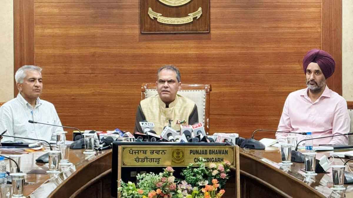 Punjab News: पंजाब सरकार रिकॉर्ड राजस्व, 1,300 करोड़ रुपये के सड़क कार्यों और व्यापक नागरिक सुधारों के साथ शहरी बुनियादी ढांचे के विकास में लाई तेजी