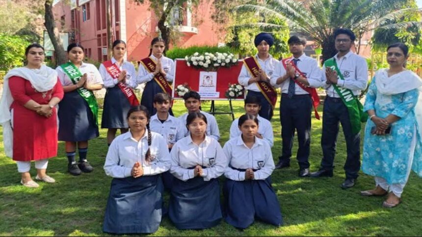 चेयरमैन श्री अनिल चोपड़ा जी को सेंट सोल्जर ग्रुप की सभी शाखाओं के स्टाफ मेंबर्स, छात्रों एवं कुष्ठ आश्रम के परिवार ने दी श्रद्धांजलि