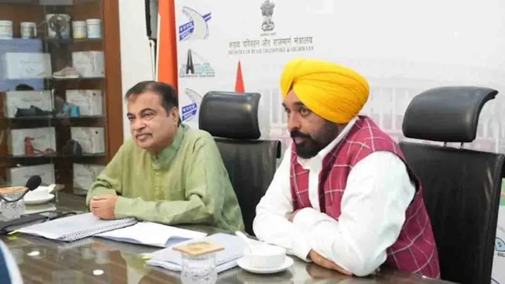 Punjab: मुख्यमंत्री मान के प्रयासों को मिली सफलता, लंबे समय से लटके ओवरब्रिजों और राजमार्गों के कार्यों को पूरा करने का रास्ता हुआ आसान