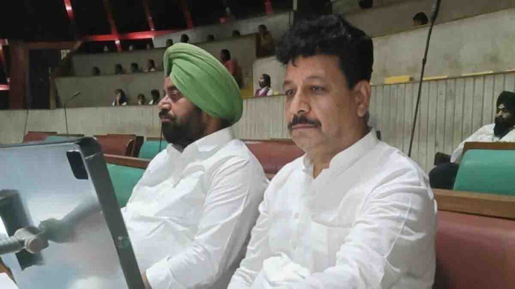 Jalandhar News: जालंधर सैंट्रल हलके के MLA रमन अरोड़ा की सिक्योरिटी और सुविधाएं बहाल, सियासी गलियारे में मची हलचल