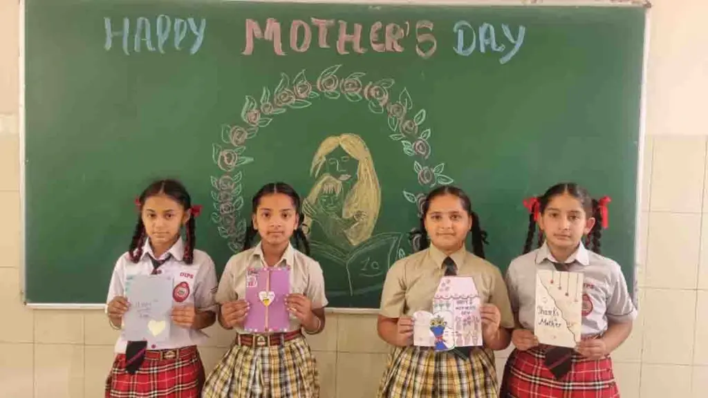 DIPS News: डिप्स चेन ऑफ इंस्टीट्यूशंस में प्रेम, सम्मान और उत्साह के साथ मनाया मातृ दिवस