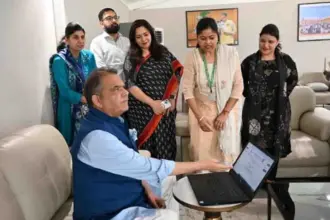 Sanjeev Arora completed his self-enumeration under the Digital Census