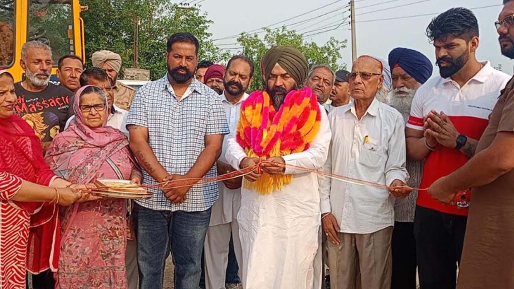 Punjab News: डिप्टी स्पीकर जय कृष्ण सिंह रौड़ी द्वारा गांव मोरांवाली में सड़क का उद्घाटन