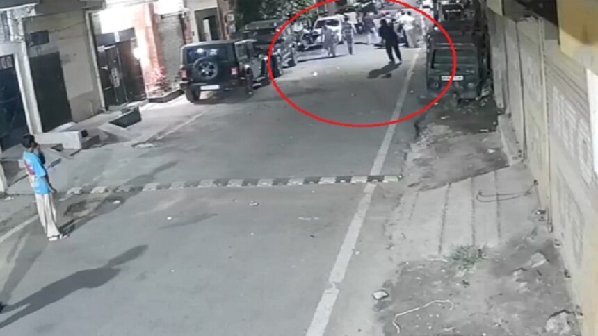 जालंधर में दो पक्षों के बीच खूनी झड़प, जमकर चले ईंट-पत्थर