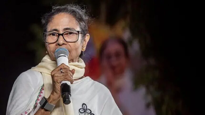मतगणना के बीच ममता बनर्जी बोलीं- आखिरी राउंड के बाद टीएमसी ही जीतेगी