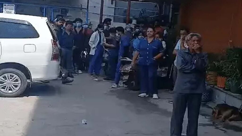 Dehradun PANACEA Hospital: अस्पताल में लगी भयानक आग, एक मरीज की मौत; कई गंभीर घायल