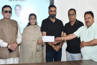 स्वर्गीय श्री अनिल चोपड़ा जी की याद में सेंट सोल्जर ने शहर की विभिन्न संस्थायों को 7 लाख की दी चैरिटी