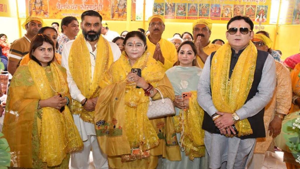 Jalandhar News: स्वर्गीय श्री अनिल चोपड़ा जी द्वारा माँ बगलामुखी मंदिर में उनके समूह परिवार द्वारा माँ की दिव्य प्रतिभा का प्राण प्रतिष्ठा समारोह सम्पन्न